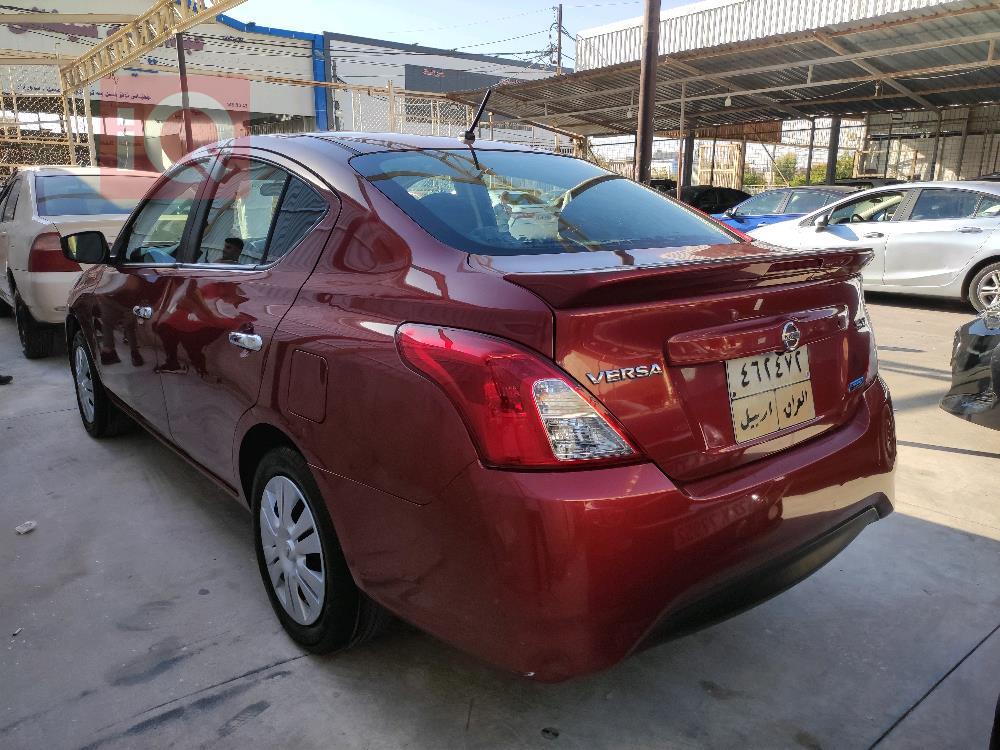 Nissan Versa